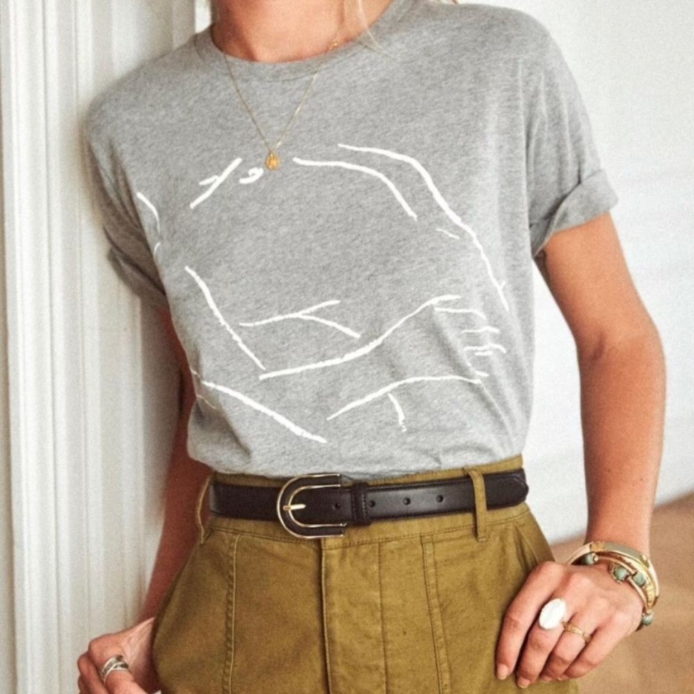 Woman body grey t-shirt, size S